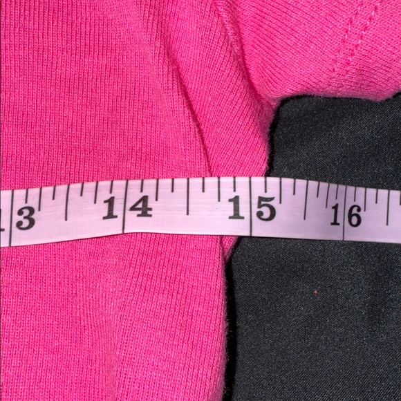 🖤BARBIE PINK CROP TOP SIZE S🖤 - Picture 4 of 7